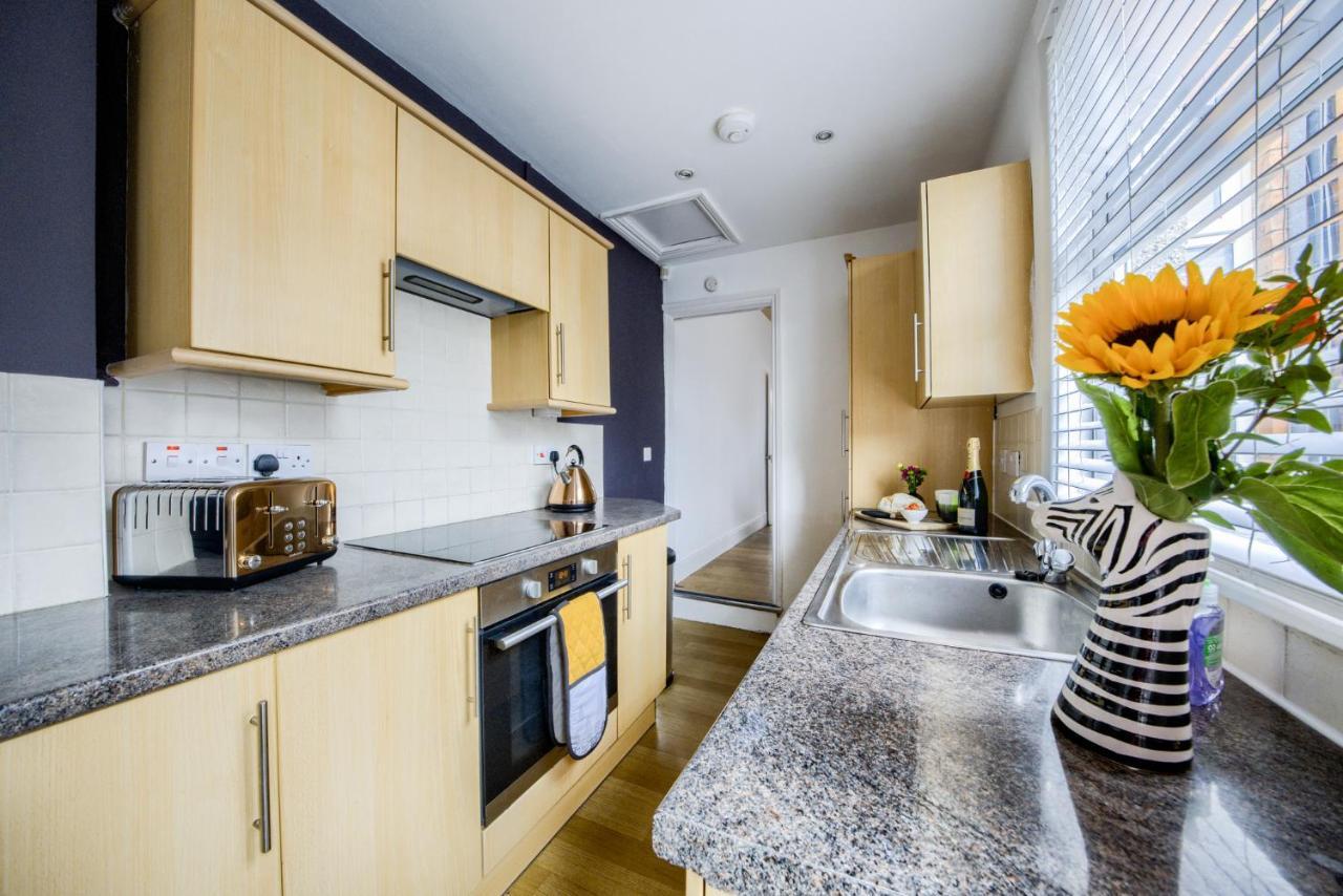 Coventry Fashionable House, City Centre, Free Parking, Sleeps 4, By Empower Homes Luaran gambar